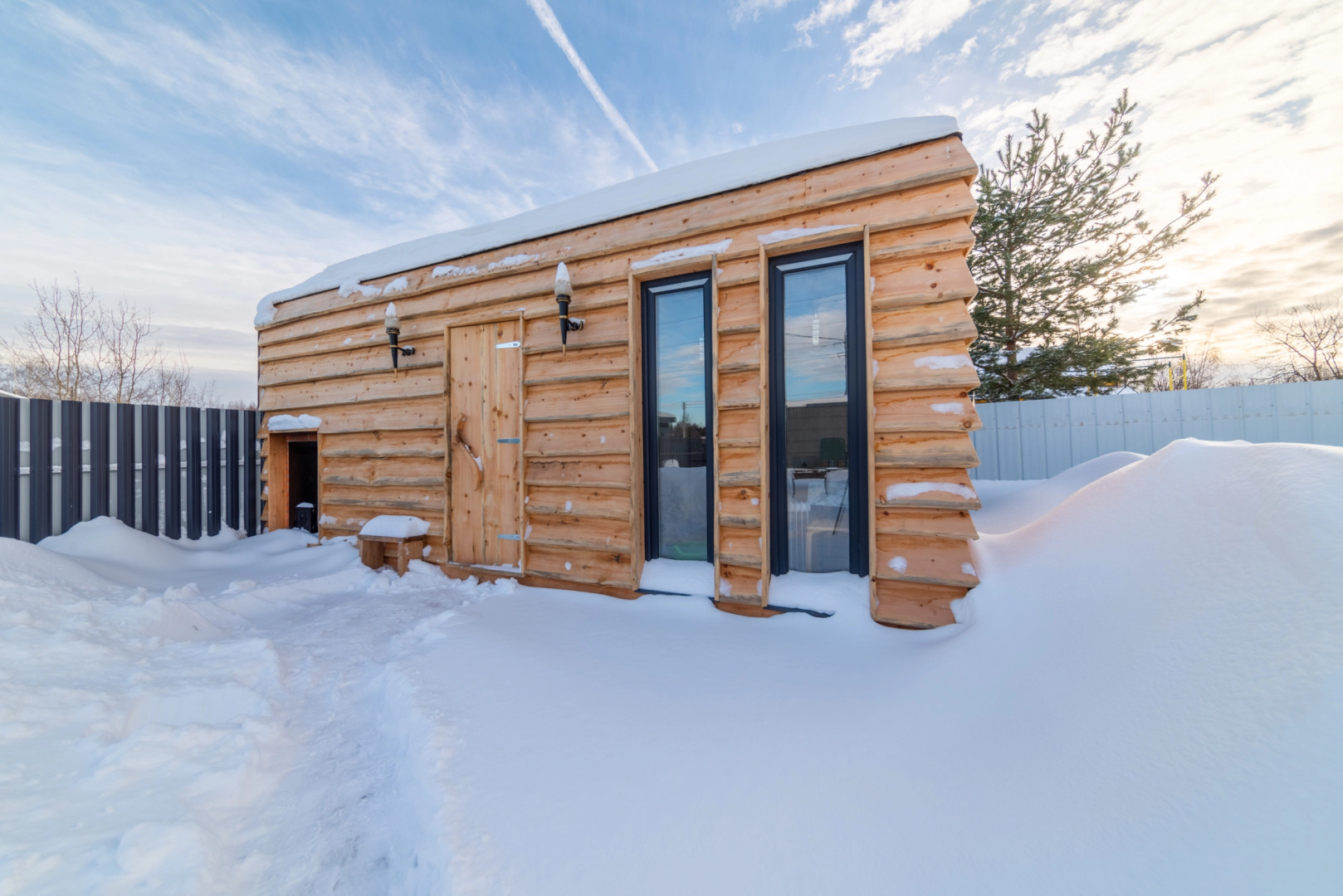 Гостевой дом LuckyHomeRent Домик у Озера 2