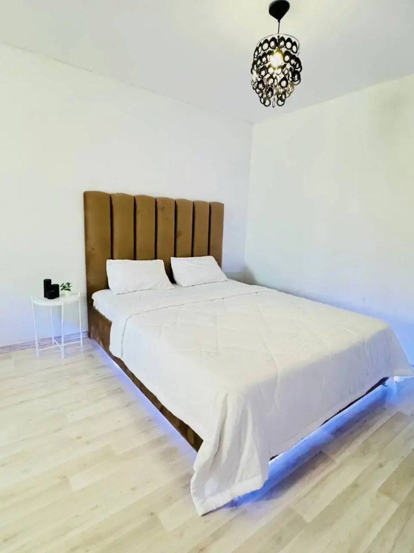 Квартира у метро Чкаловская Апарт 96