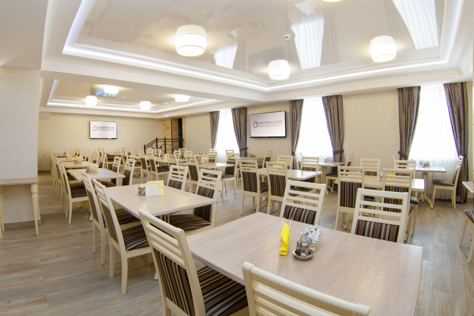 Гостиничный Комплекс Октябрьский