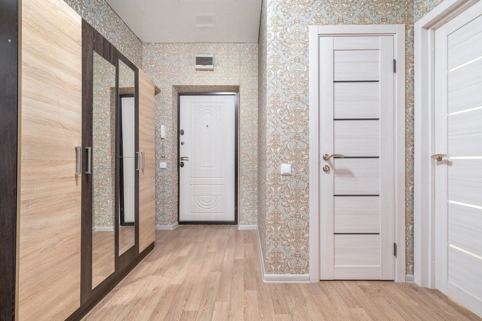 Апартаменты на Восточно Кругликовской