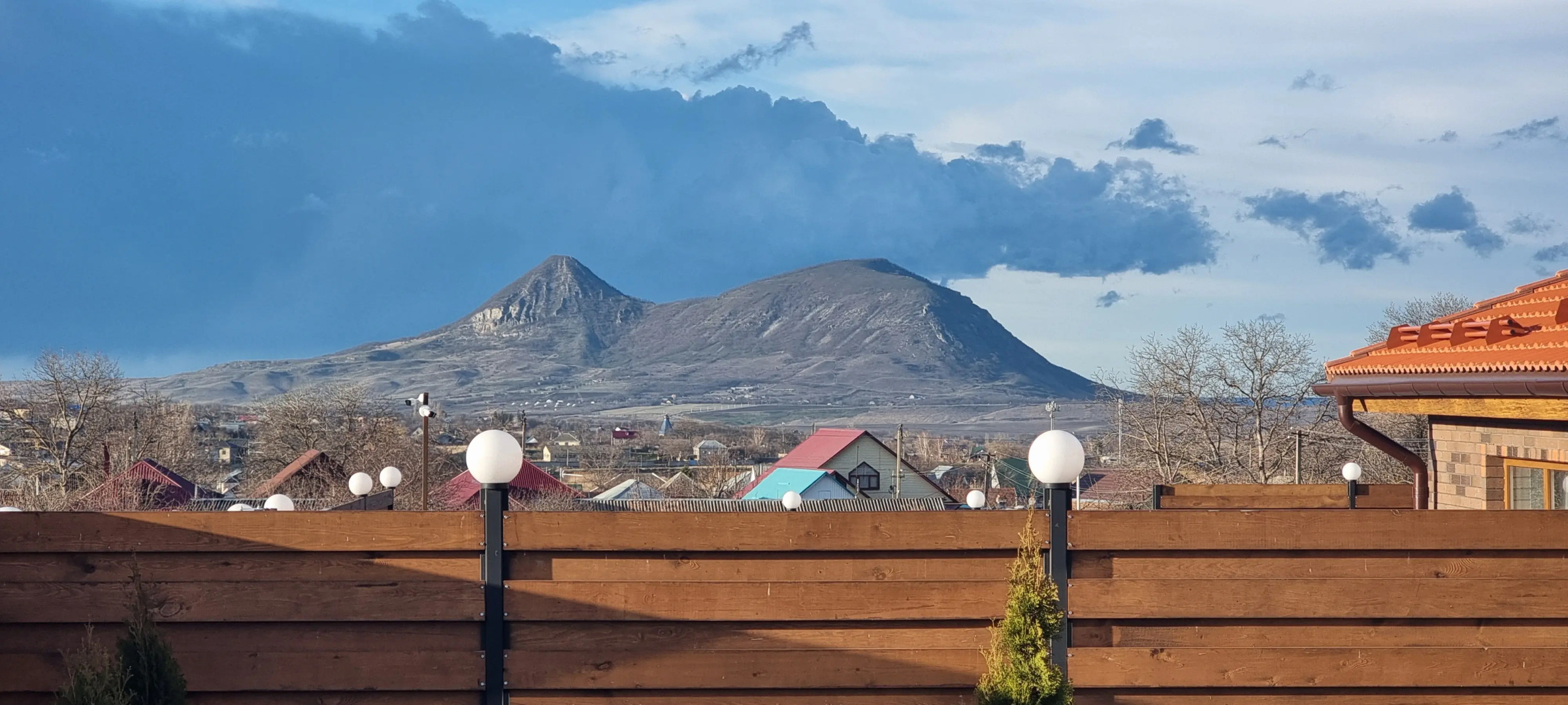 Гостевой дом N2 Четыре сезона