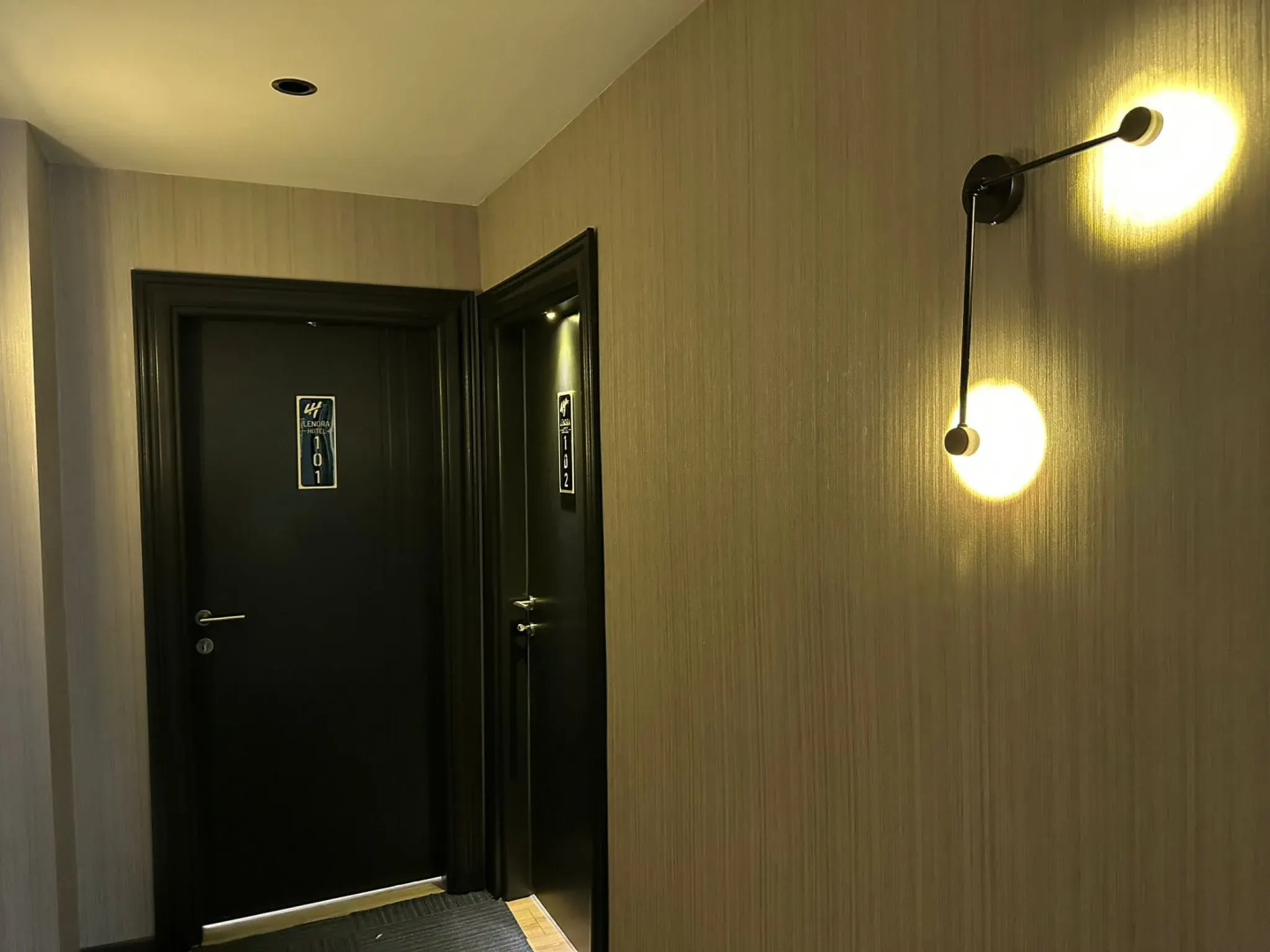 Lenora Airport Hotel