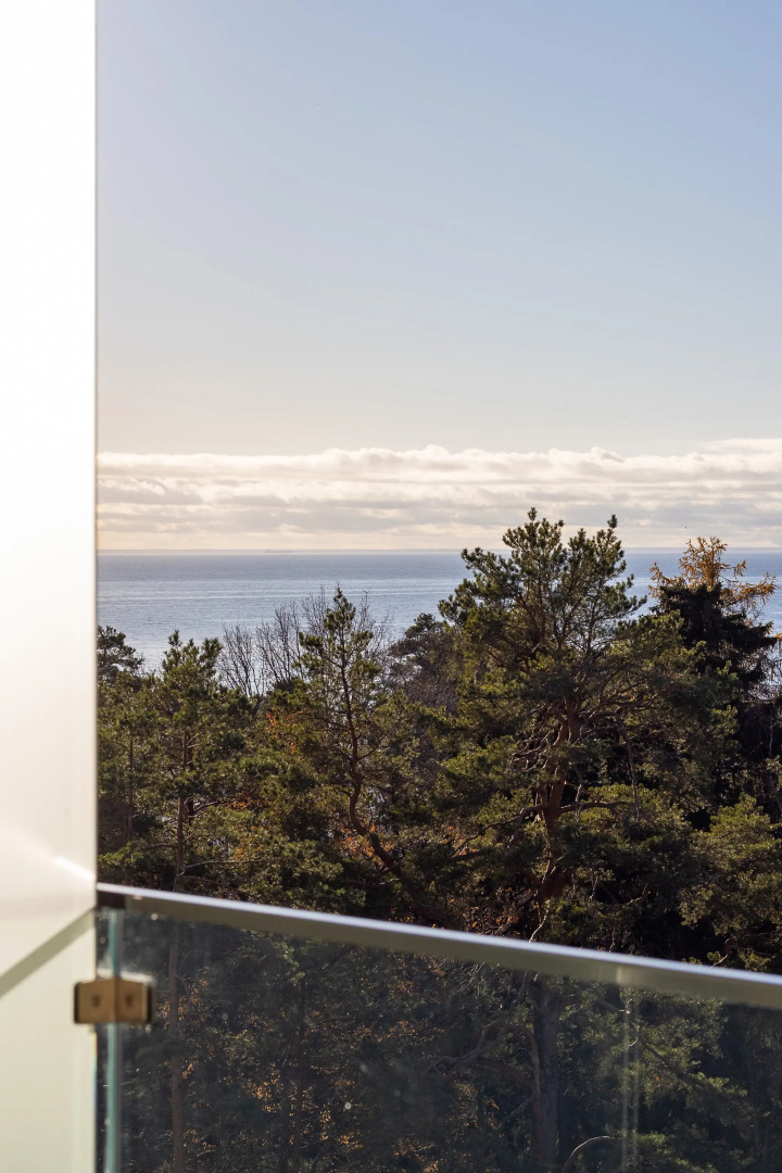 Апартаменты Видовые с видом на бассейн залив и лес