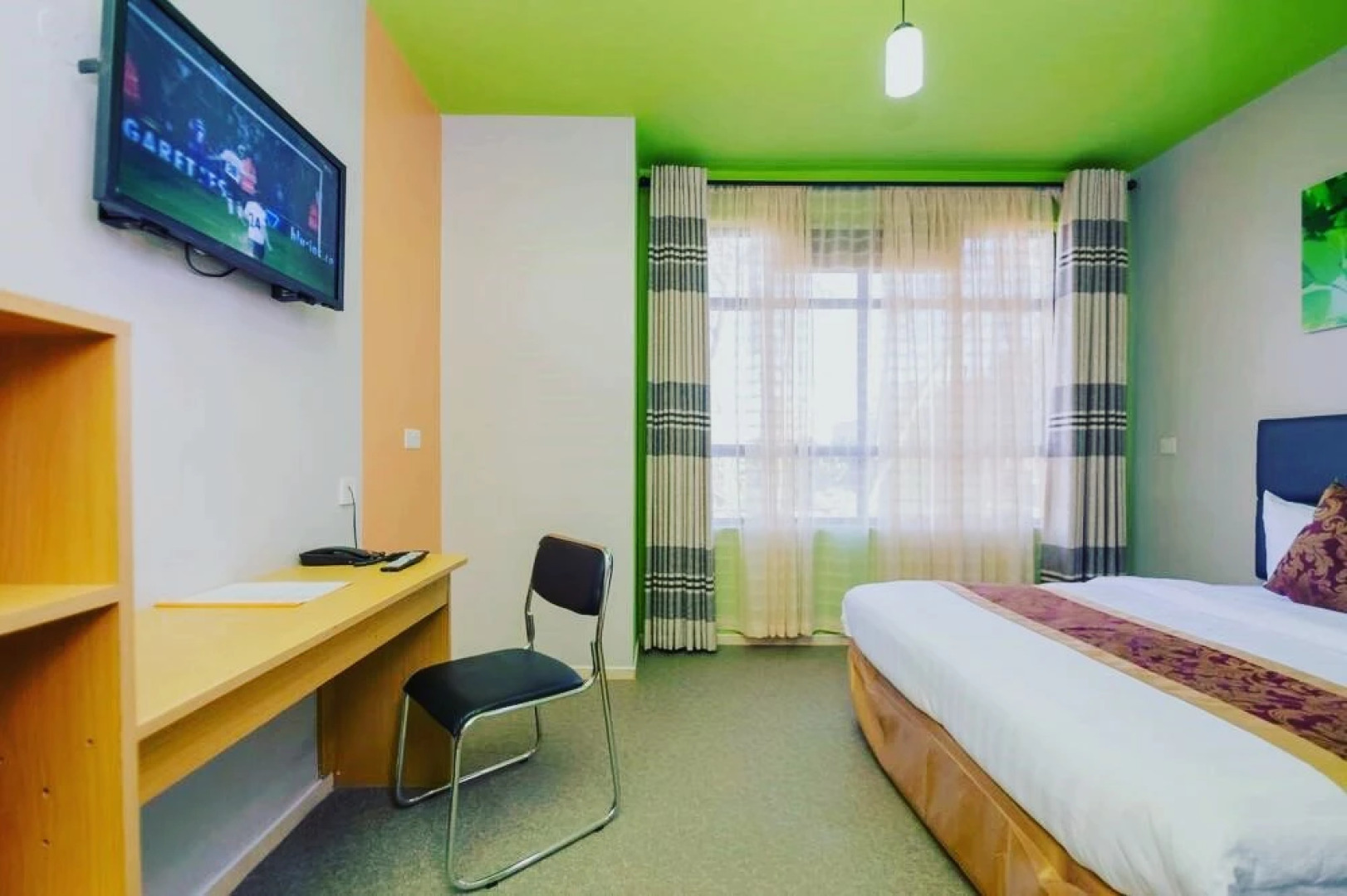 Отель Maple Inn