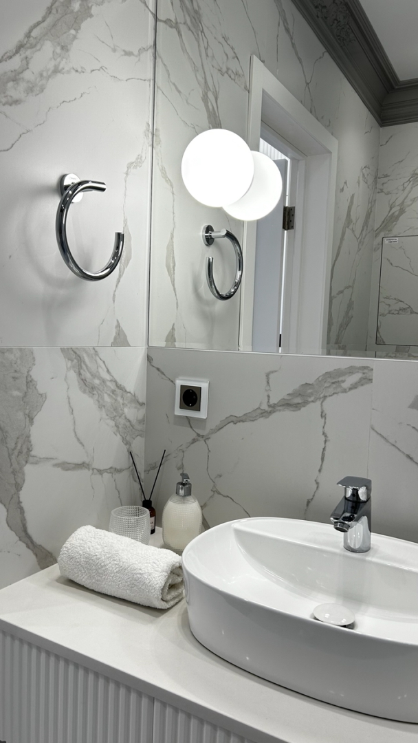 Квартира стильная от дизайнера у озера