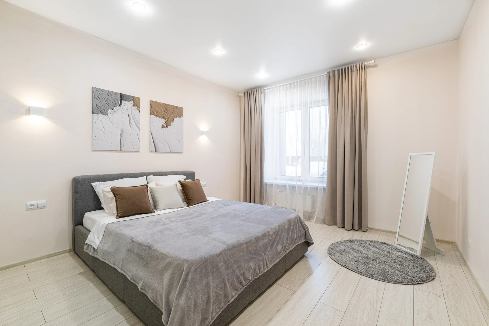 Апартаменты 3-х комнатные в центре в ЖК Арт Сити