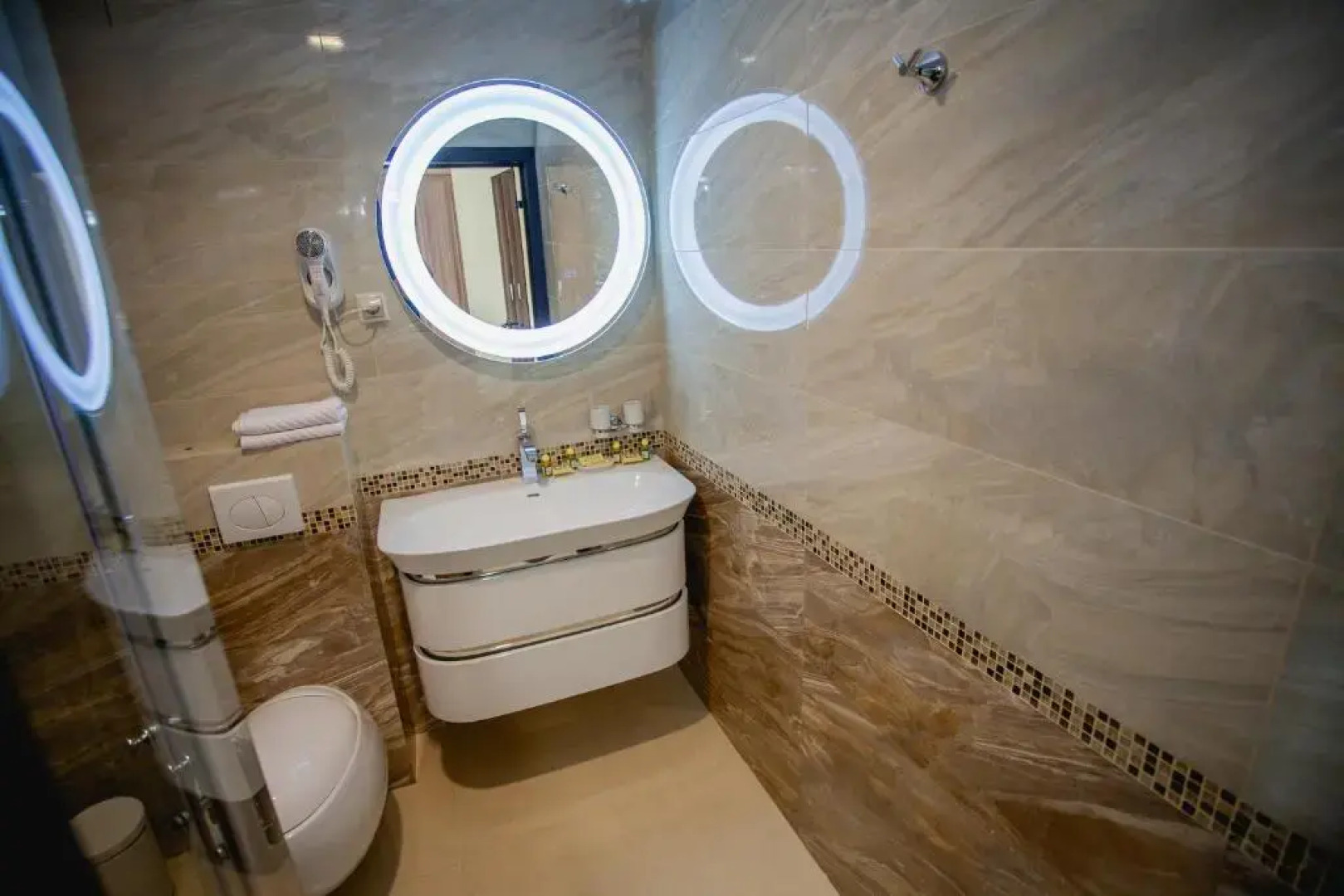 Отель Alex Aqua