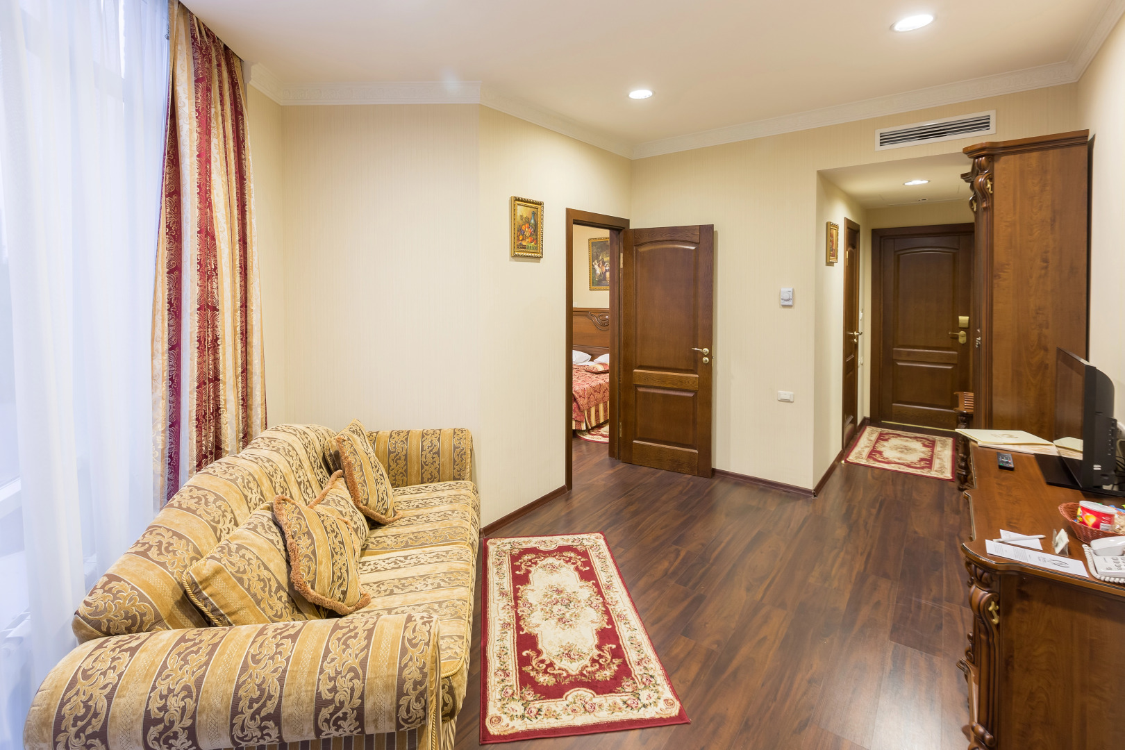 Отель Валенсия