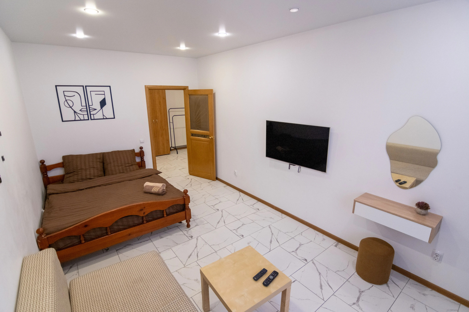 Апартаменты с светлым ремонтом на четверых