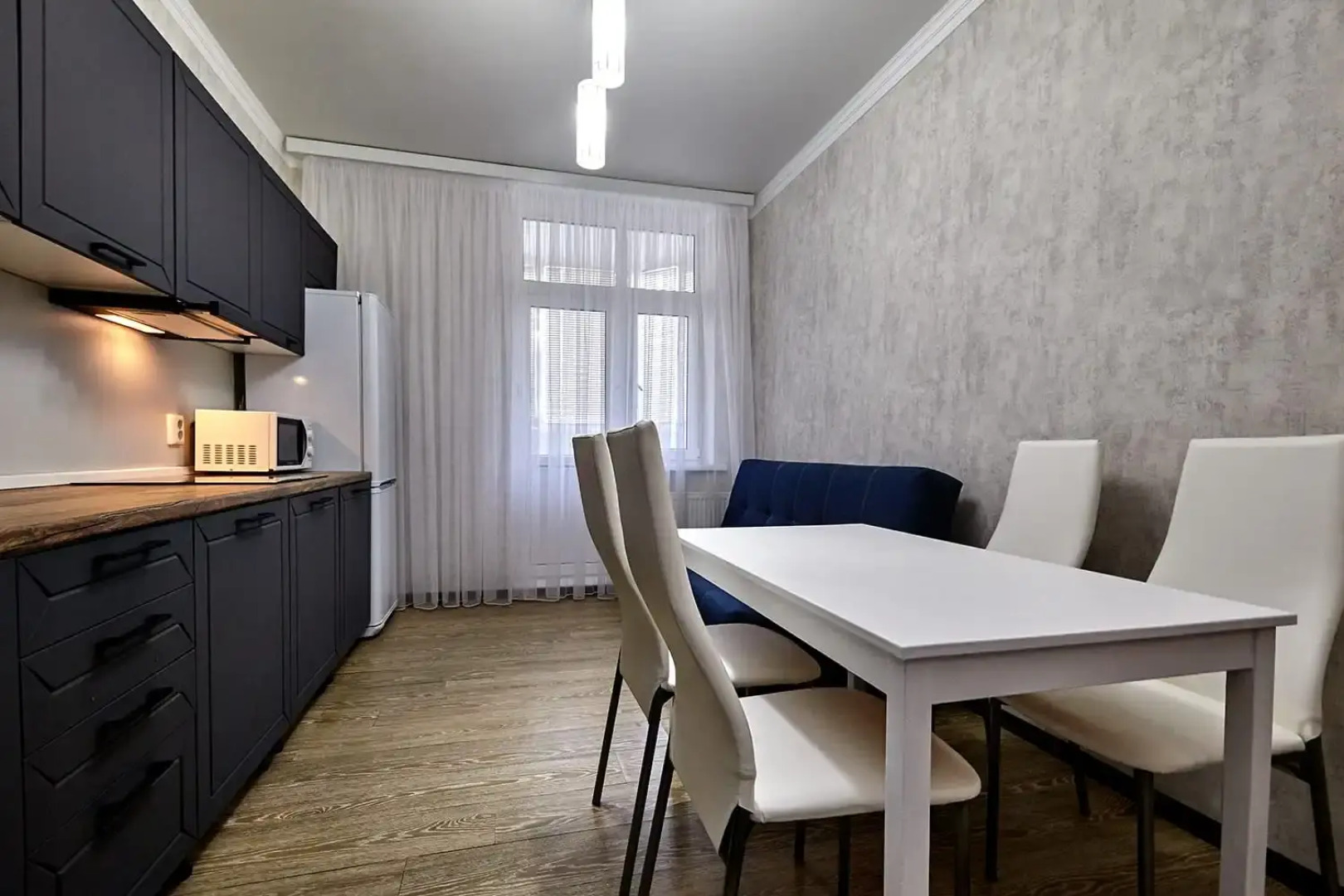 Квартира Шикарная у Парка Галицкого 6