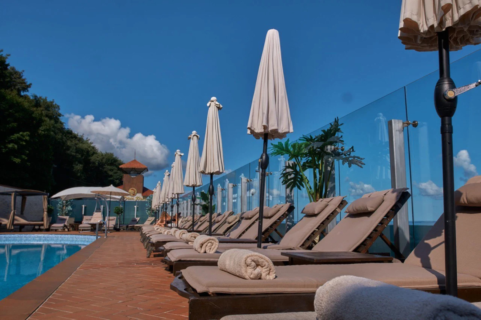 Отель Гранд Палас