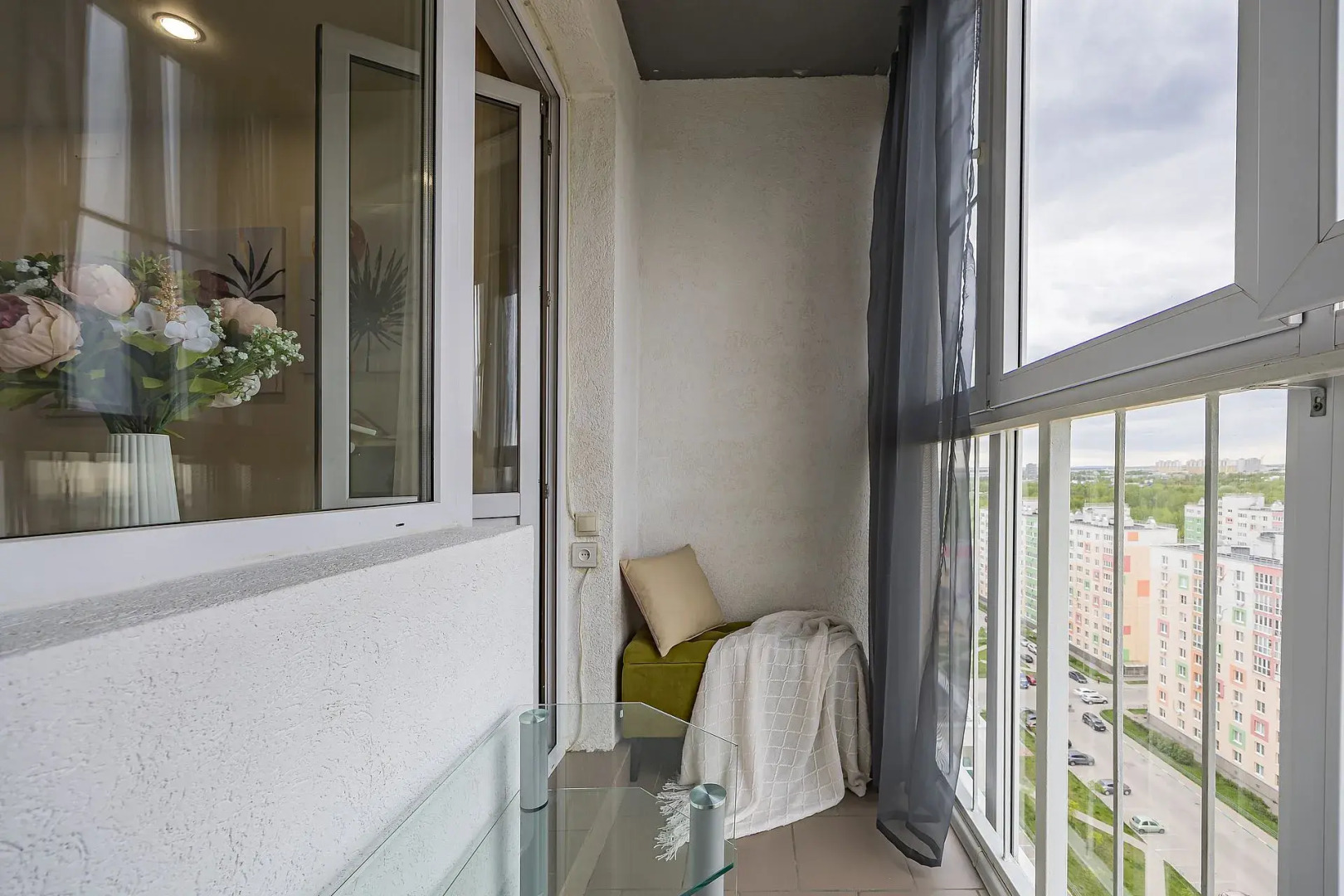 Квартира Уют у озера на 15 Этаже