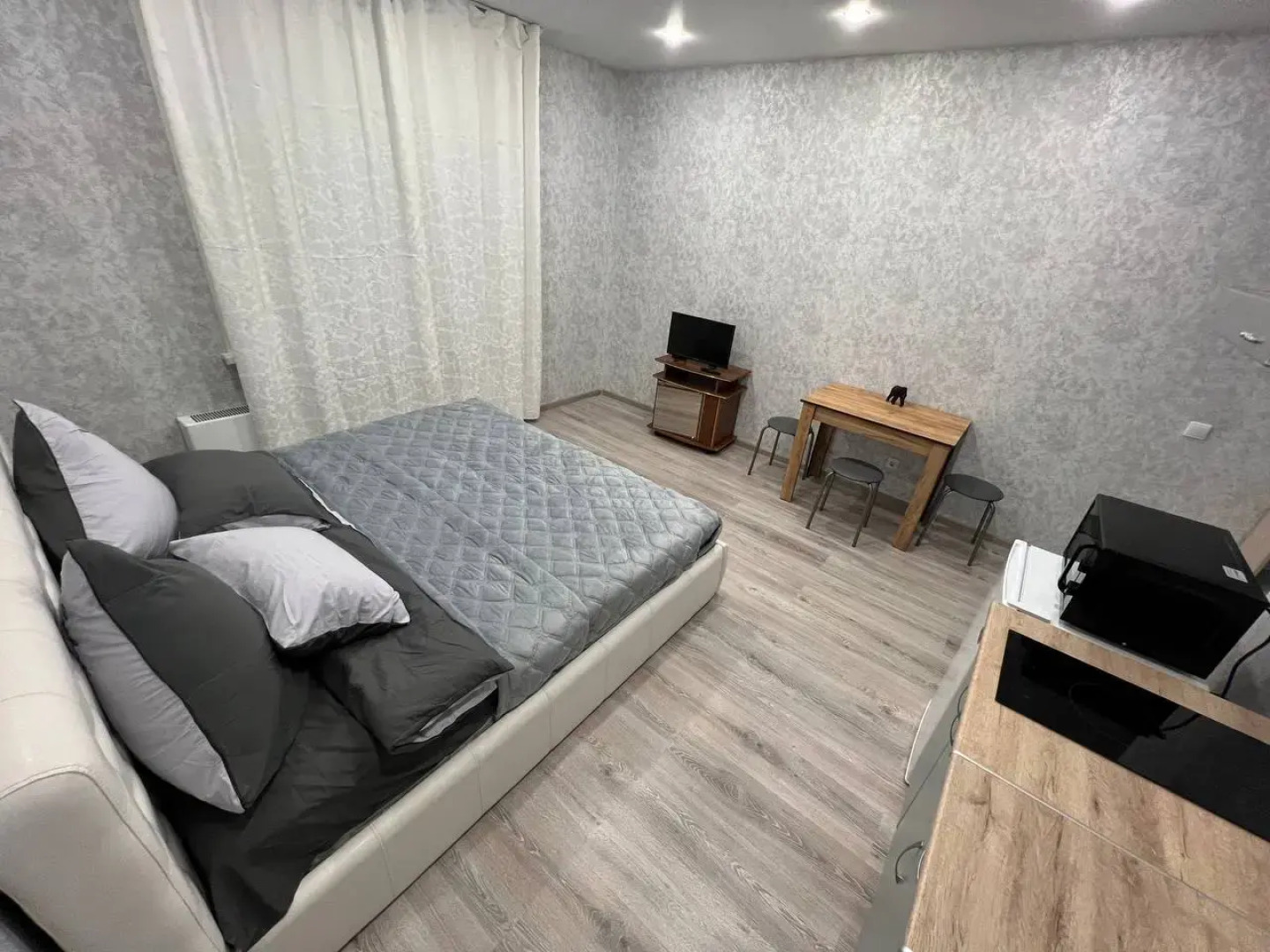 Апартаменты Квартира Возле Аэропорта