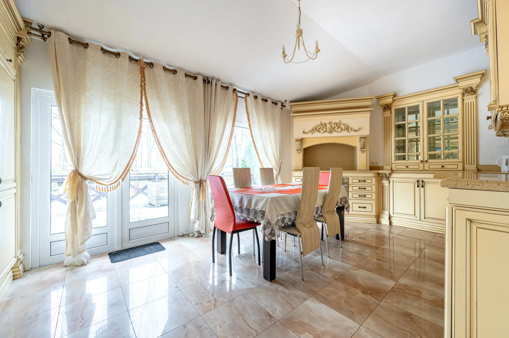 Частный дом в Сестрорецке с Баней и Бассейном