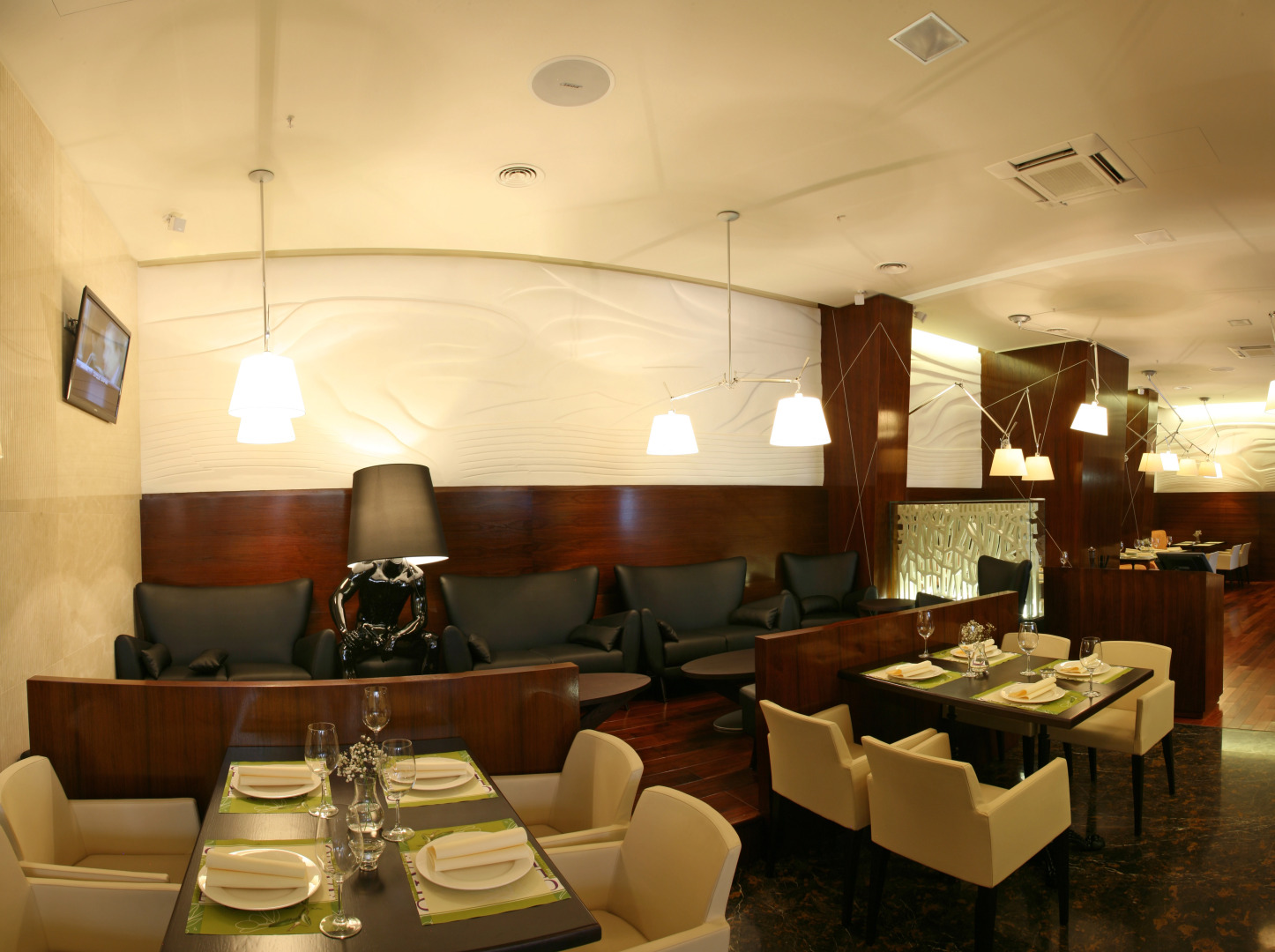 Отель East Gate