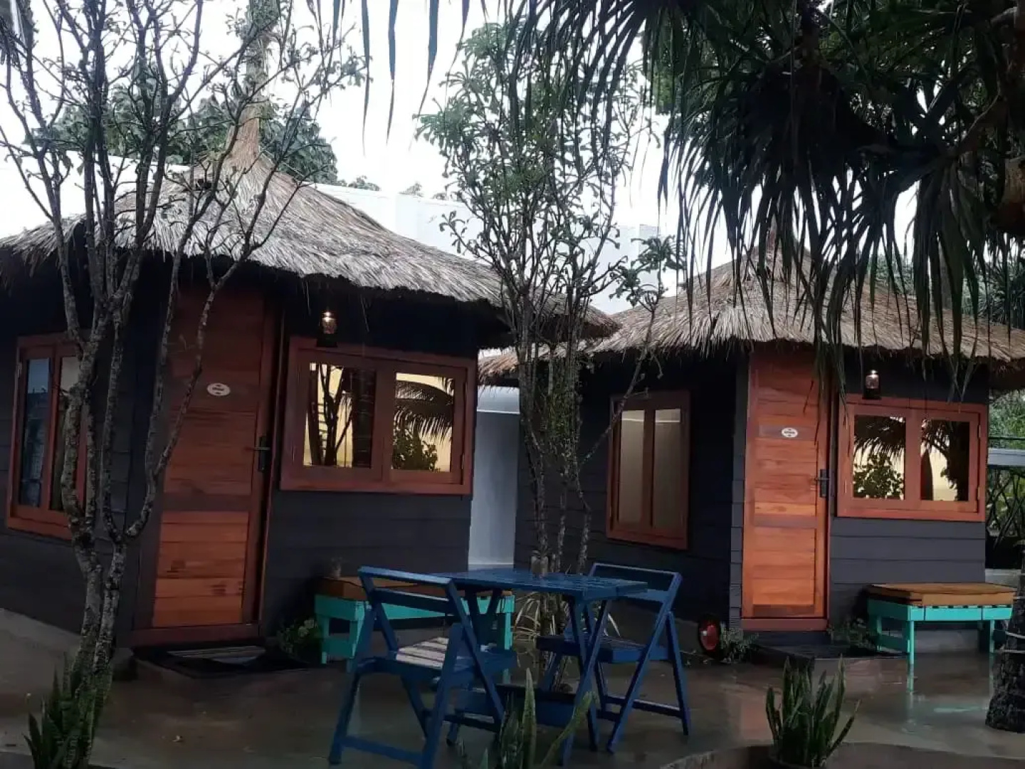 Мини-отель Tomorrowland Beach Villas & Fisherman's Wharf Restaurant