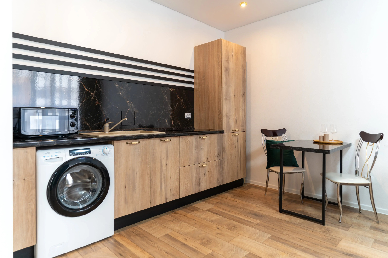 Апартаменты Евродвухкомнатные Stepanenkov на Шаумяна 30 на 3 этаже