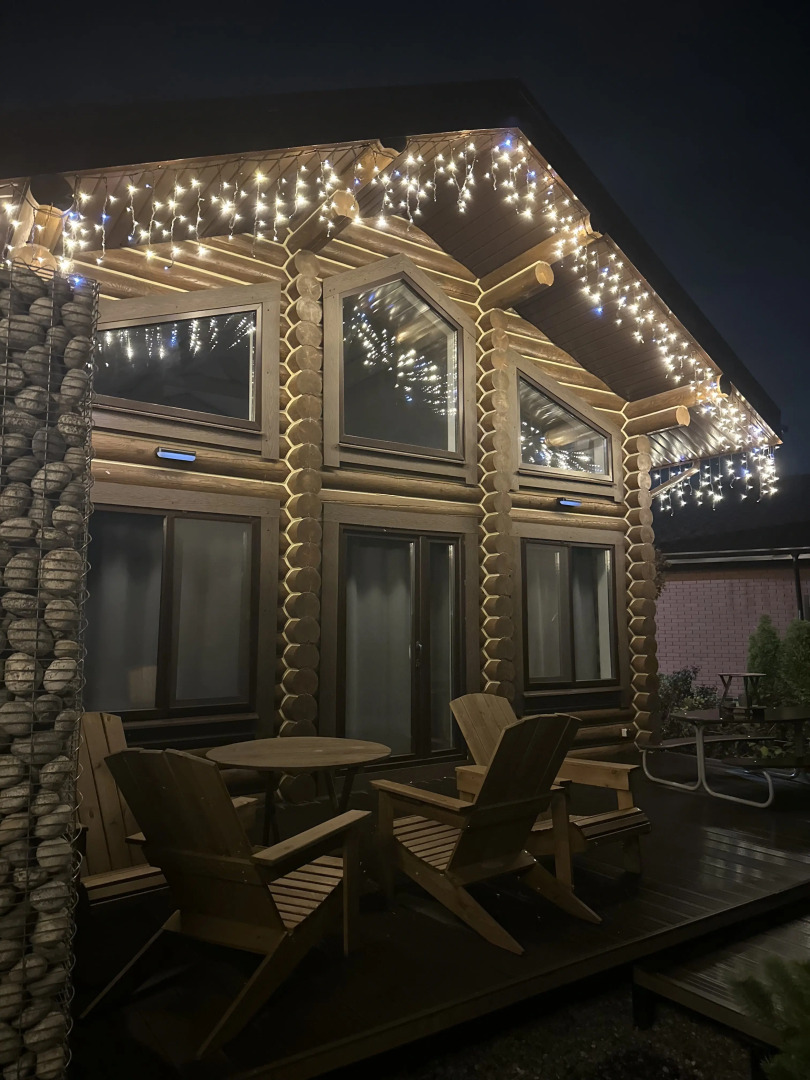 Частный дом  Три Избы