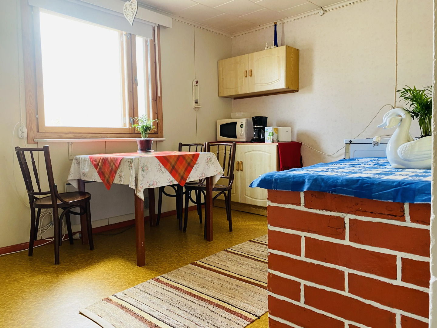 Хостел Toivola