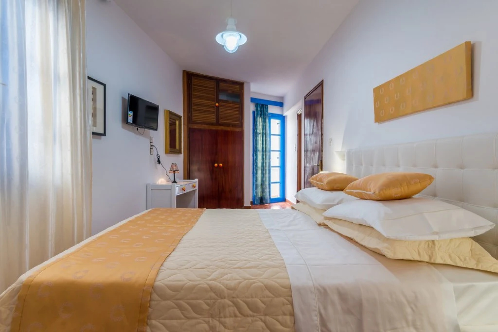Отель Milos Inn
