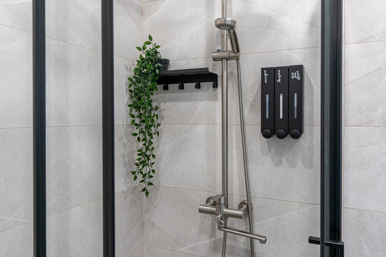 Квартира с Видом на Озеро