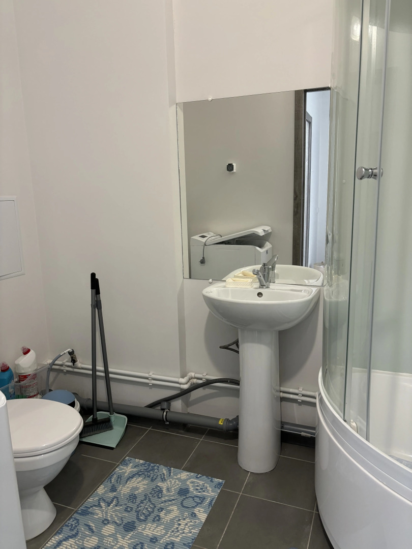 Апартаменты студия спальня на выезде к М5