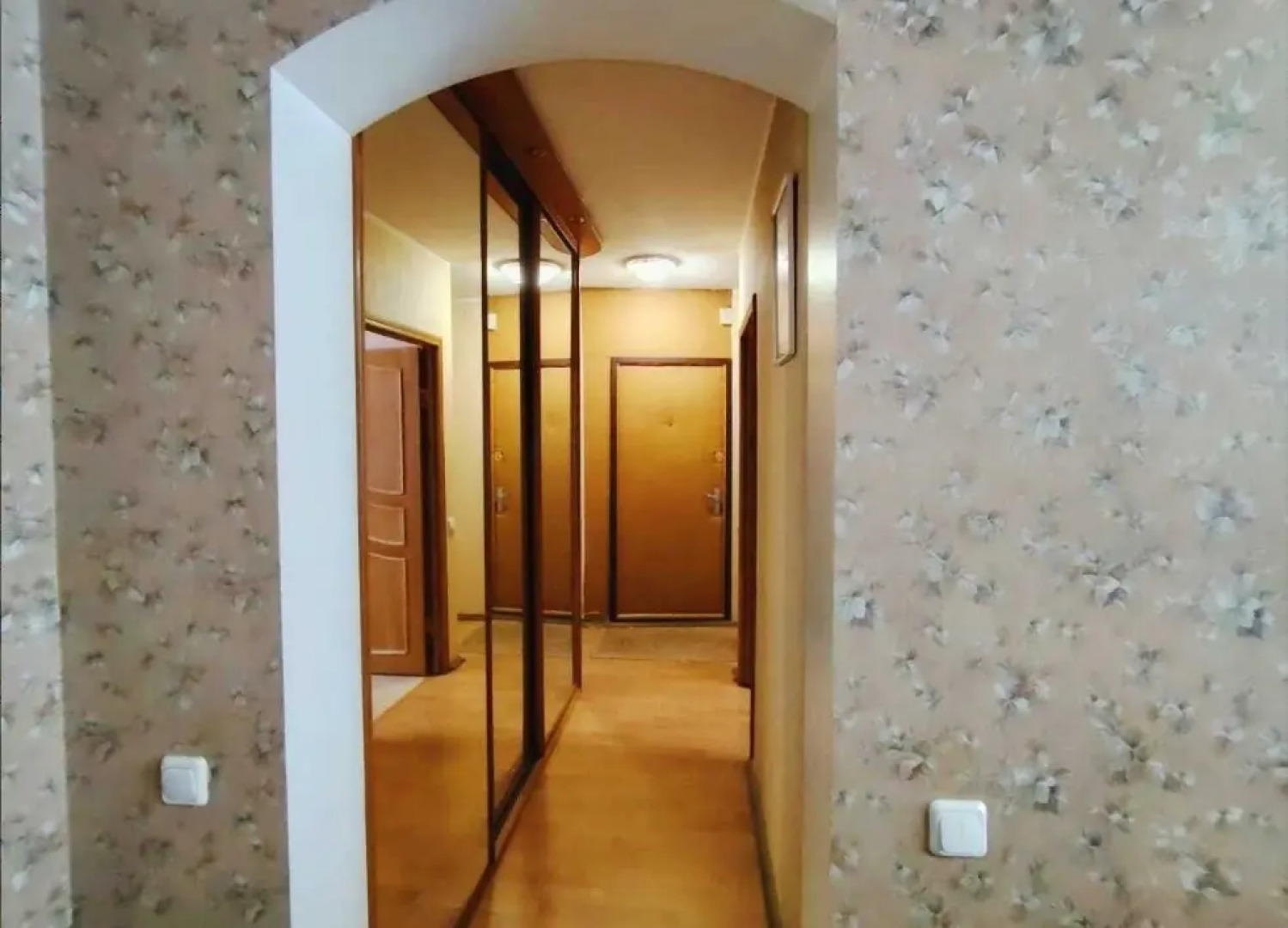 Квартира GoldApart Мантулинская 2