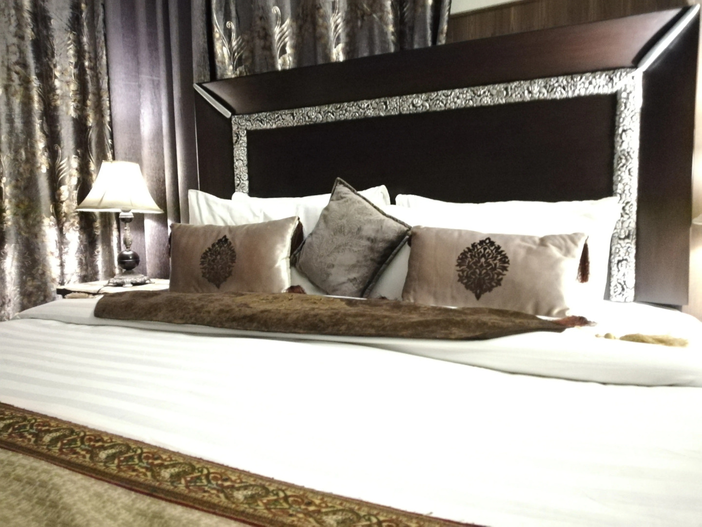 Отель Lions Lahore