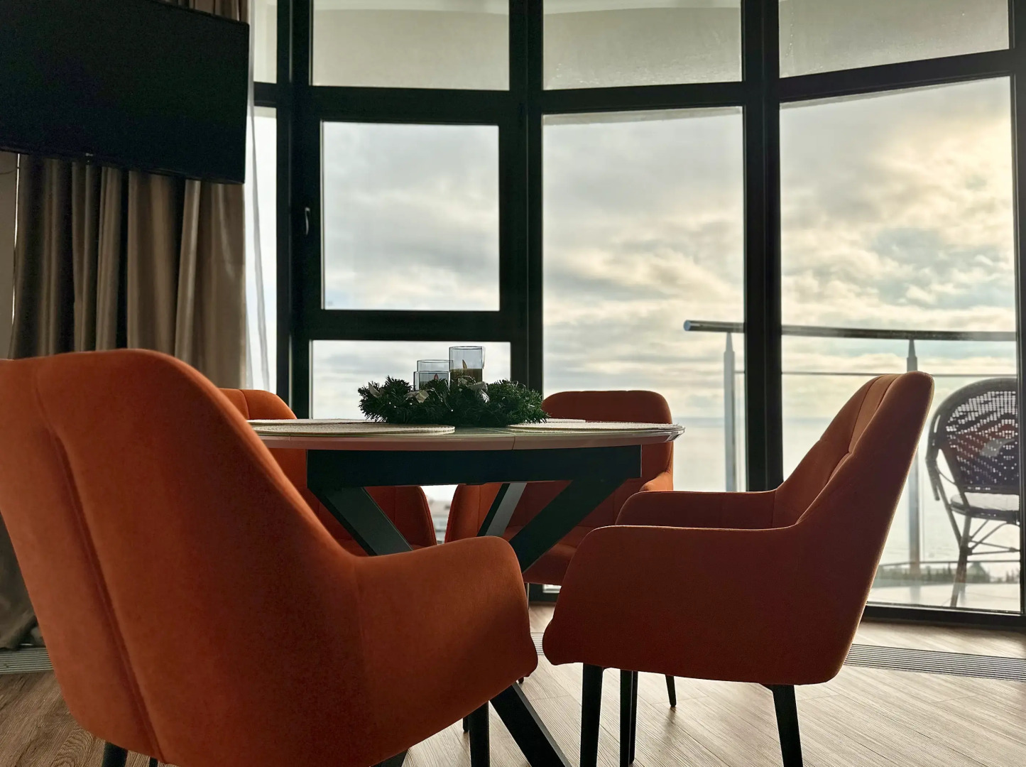 Апартаменты LS-Lux-Orange с прямым видом на море с 14 этажа