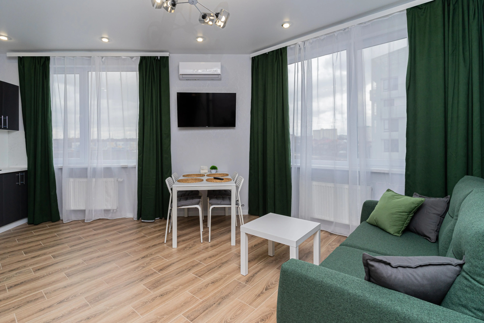 Квартира ЛЮКС Посуточно в ЖК Черника