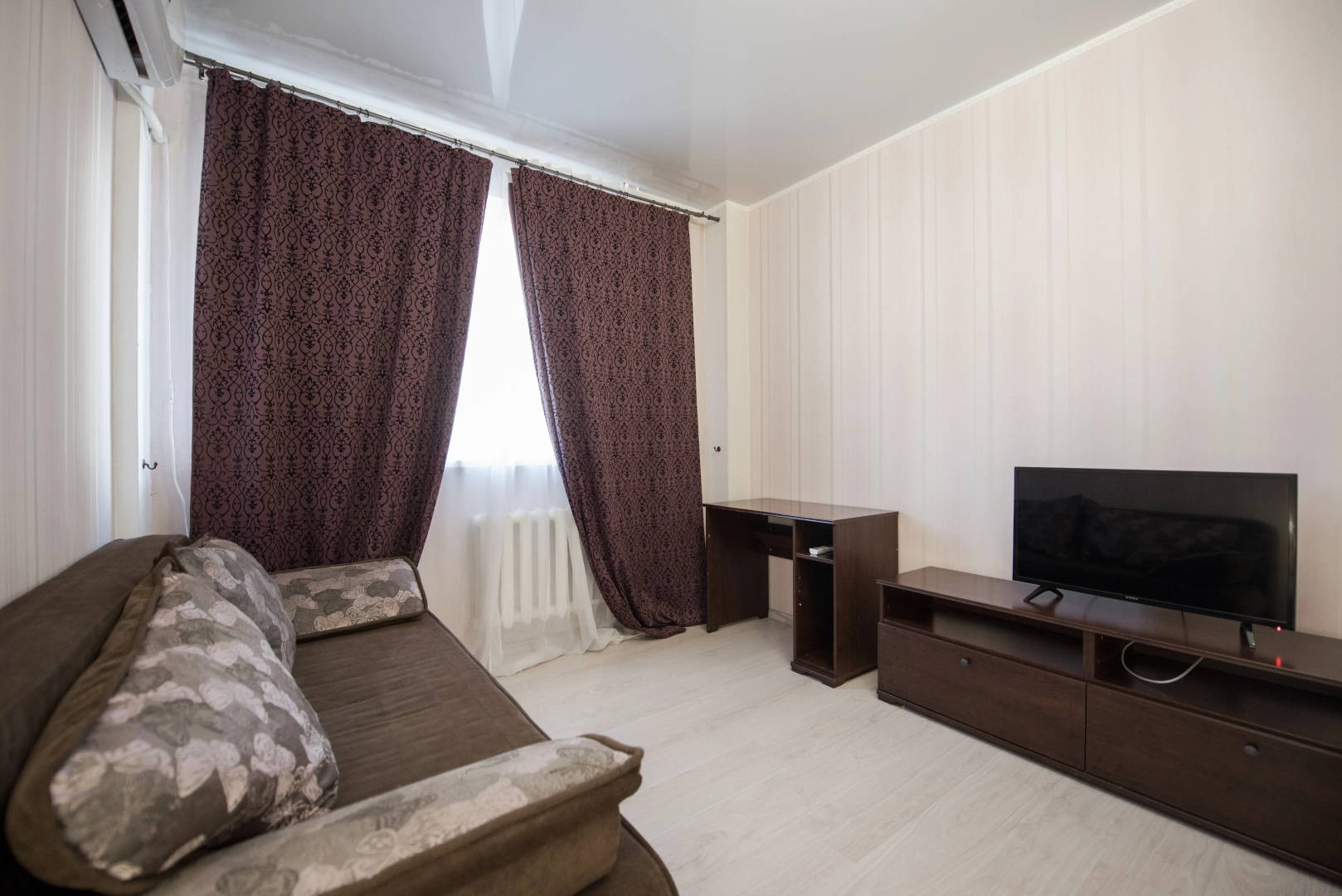 Апартаменты Smile Apartments с Балконом в Золотом Квадрате ЗЖМ