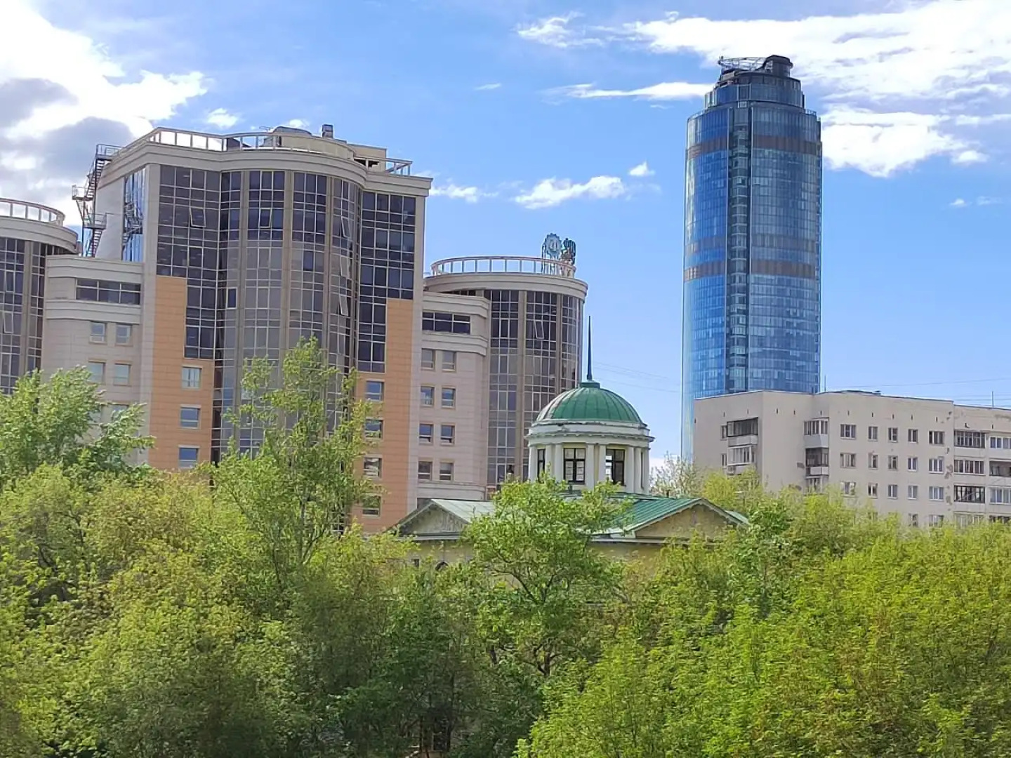 Квартира двухкомнатная Ekb.Studio на Энгельса, 38