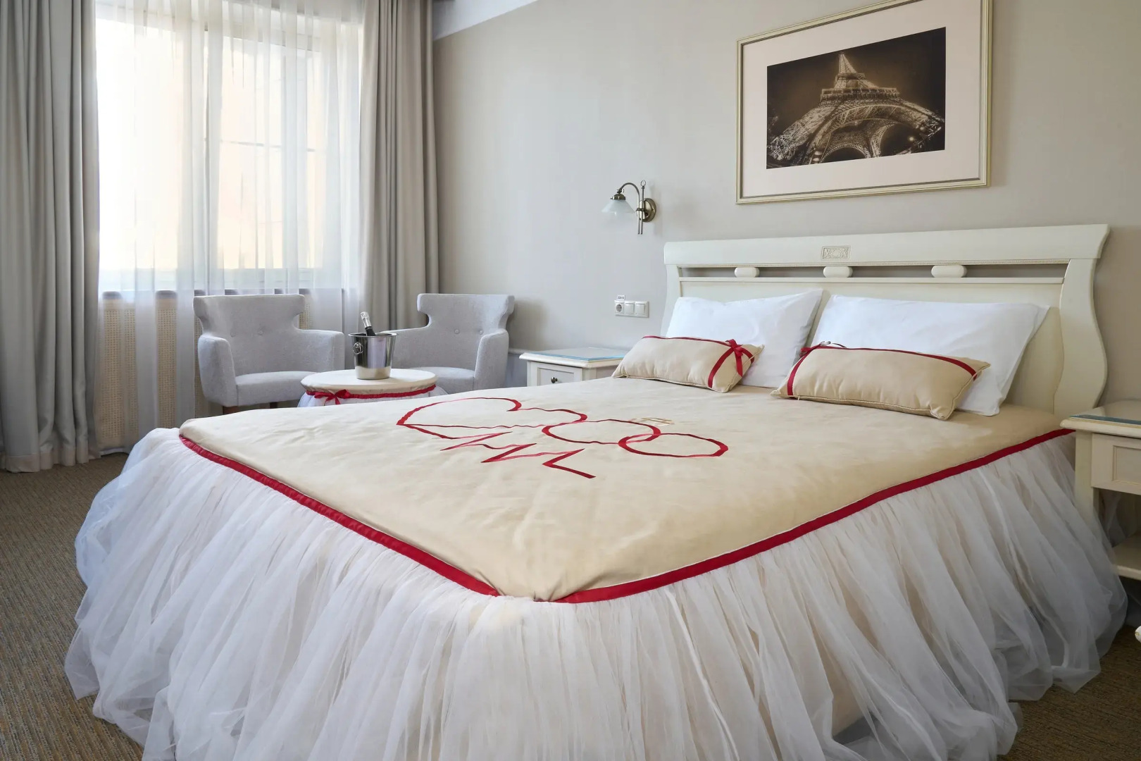 Отель Астор