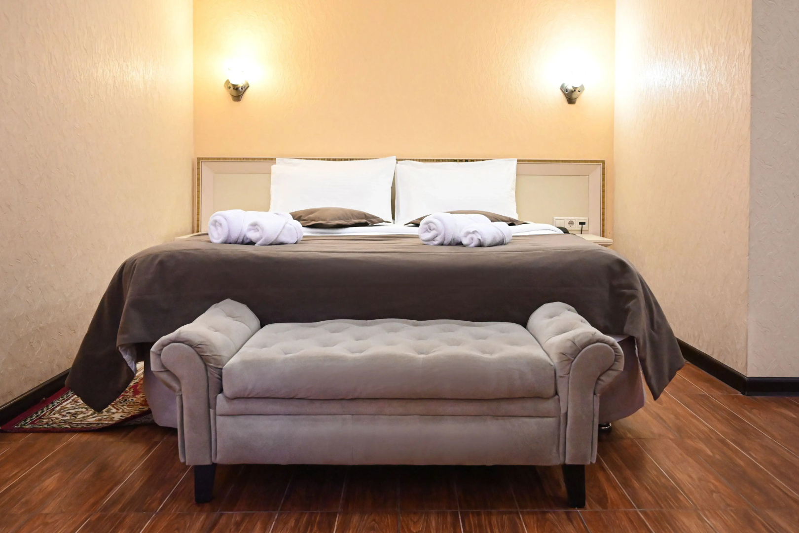 Отель Shine House