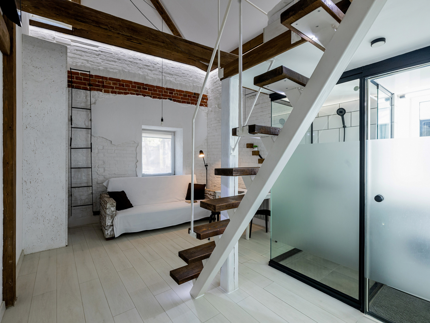 Апартаменты Лофт 2 Двухуровневые на Грузинской Улице 41А