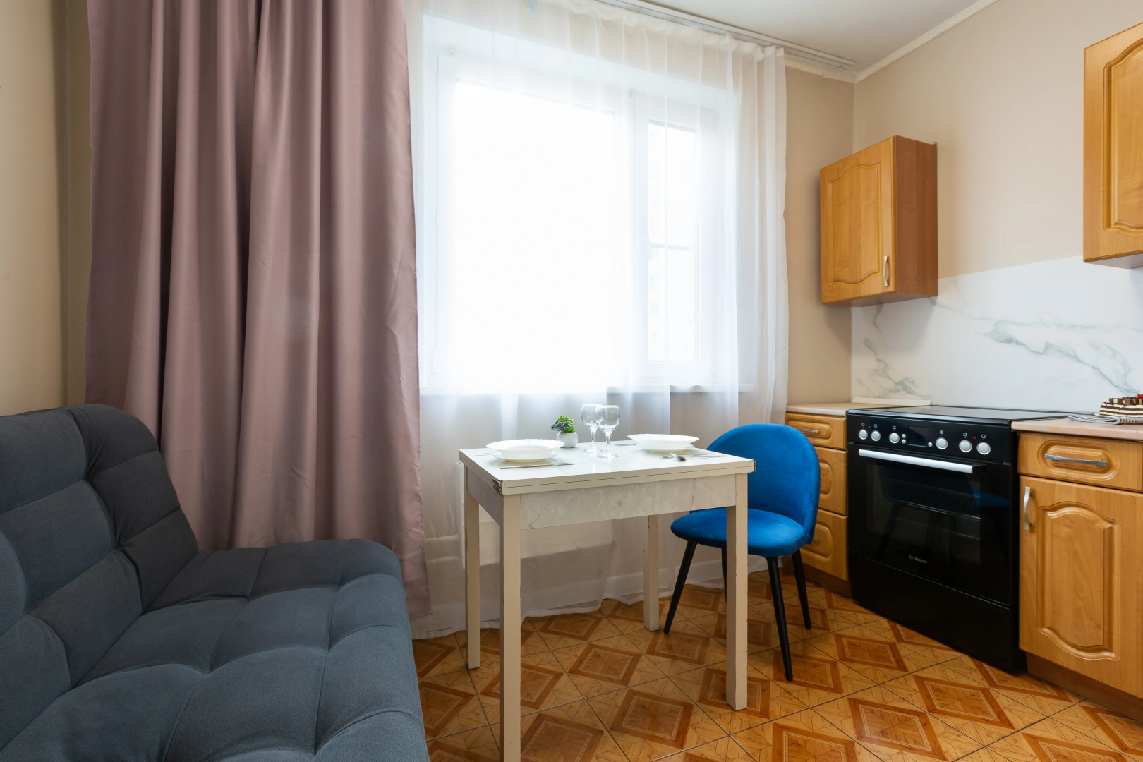 Апартаменты Life Apartments с балконом
