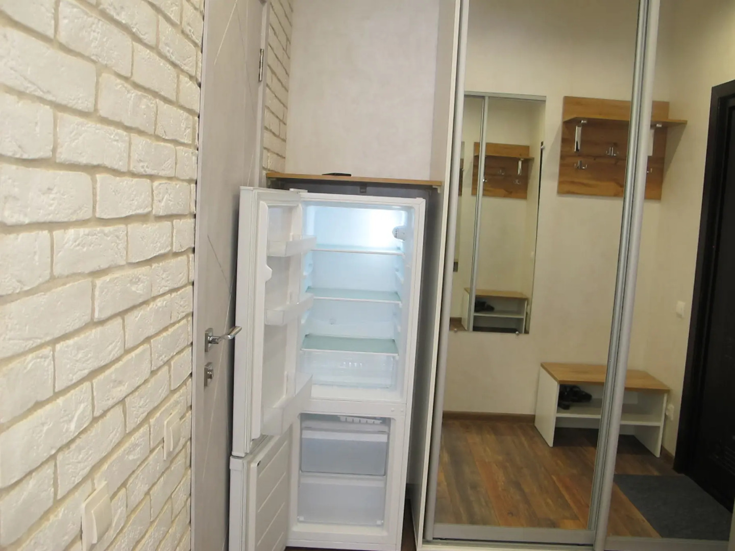 Апартаменты на Воскресенской 14/1