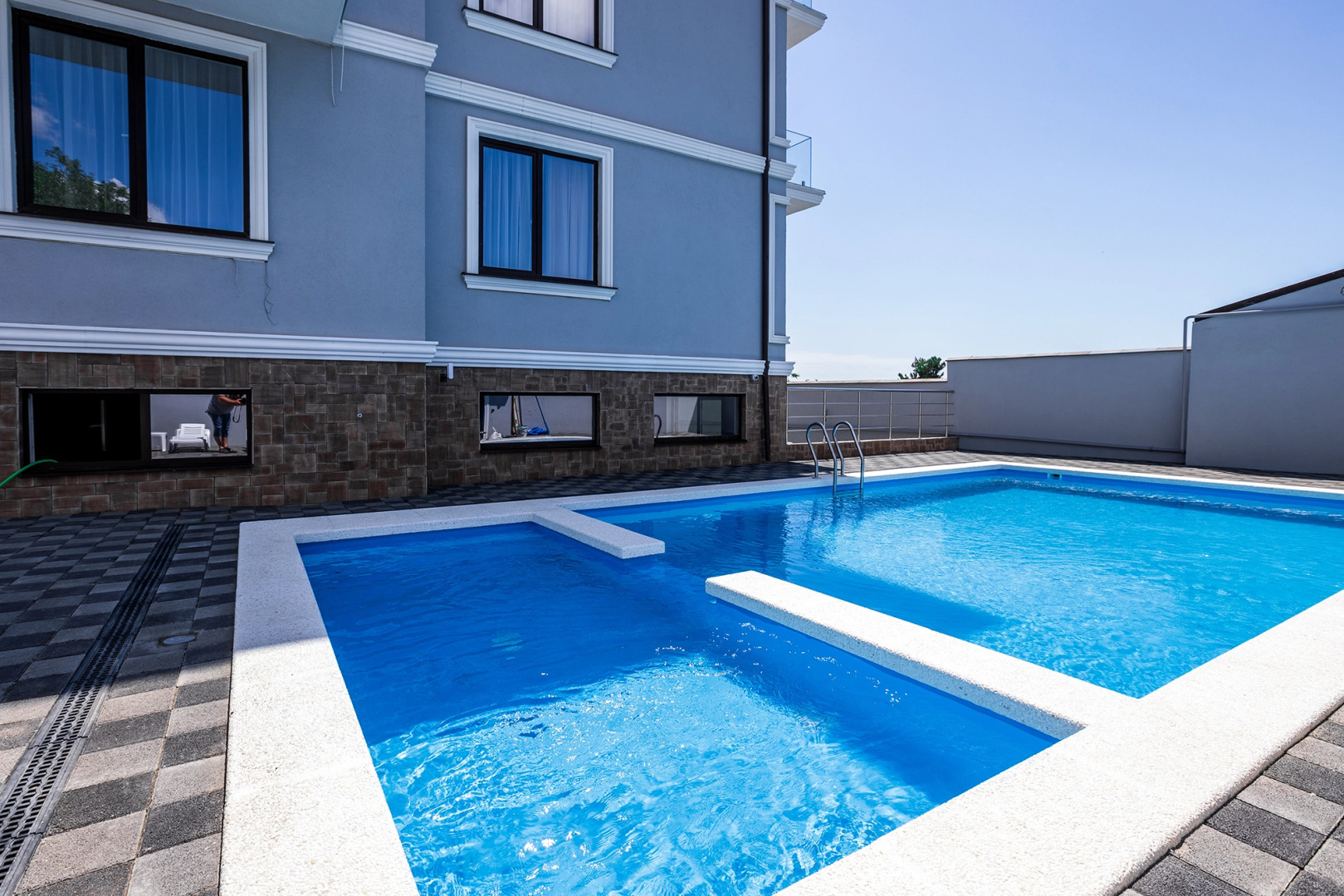 Отель Милан