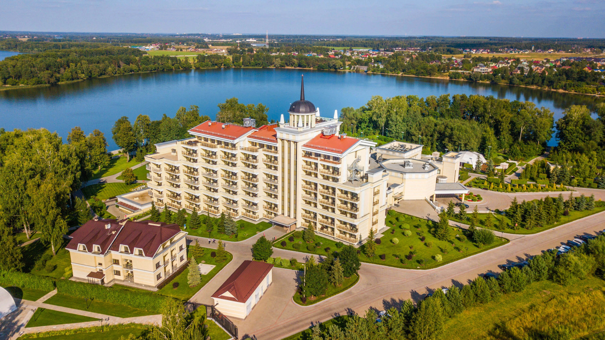 Отель M’Istra’L Hotel & SPA