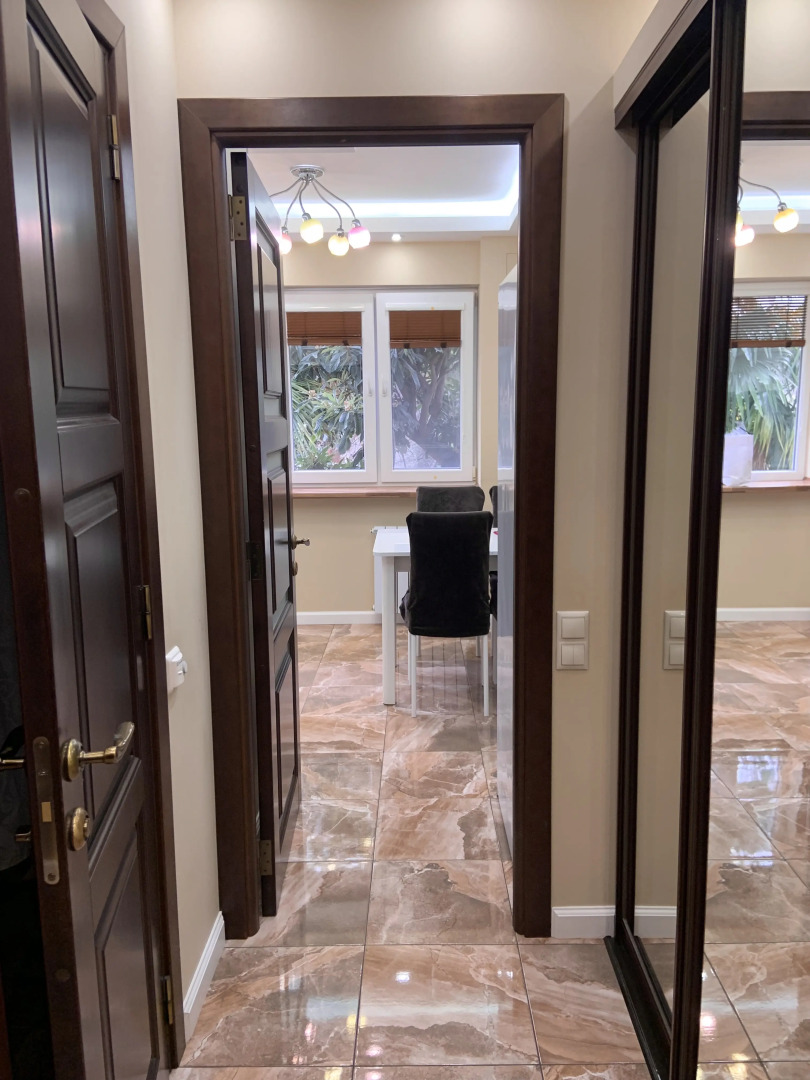 Квартира Уютная в Тихом Центре на Роз 65 10 Минут до Моря