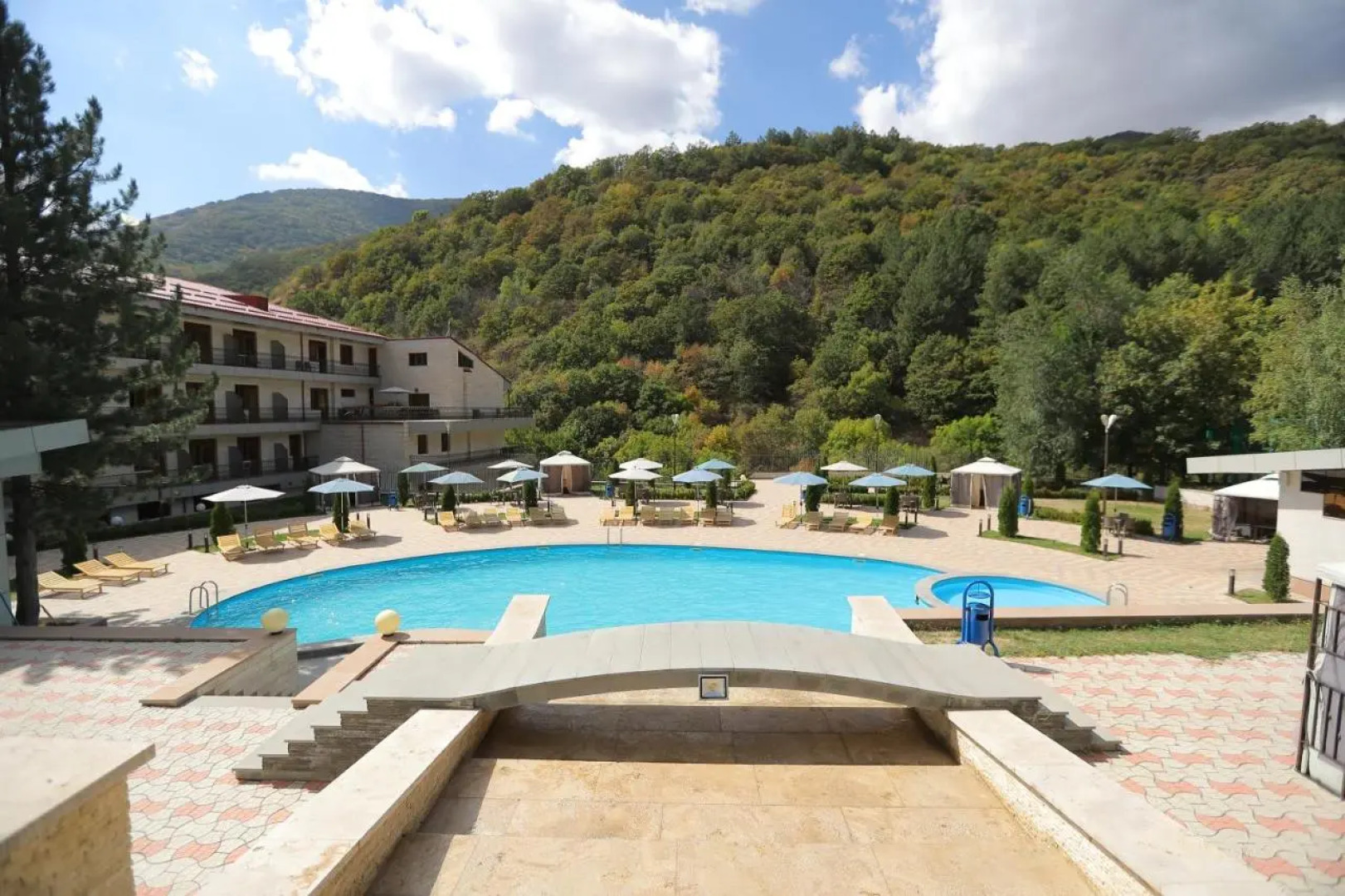 Aghveran Ararat Resort Hotel