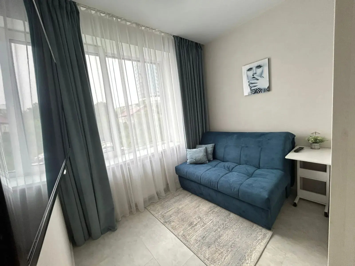 Апартаменты возле Театра и моста, недалеко от центра. Брянская 18.