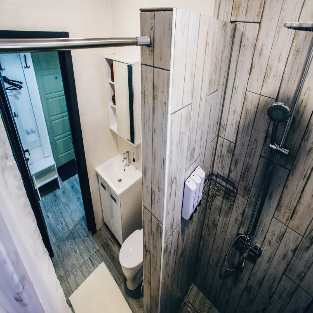 Частный дом за городом Монотель зелёный дом