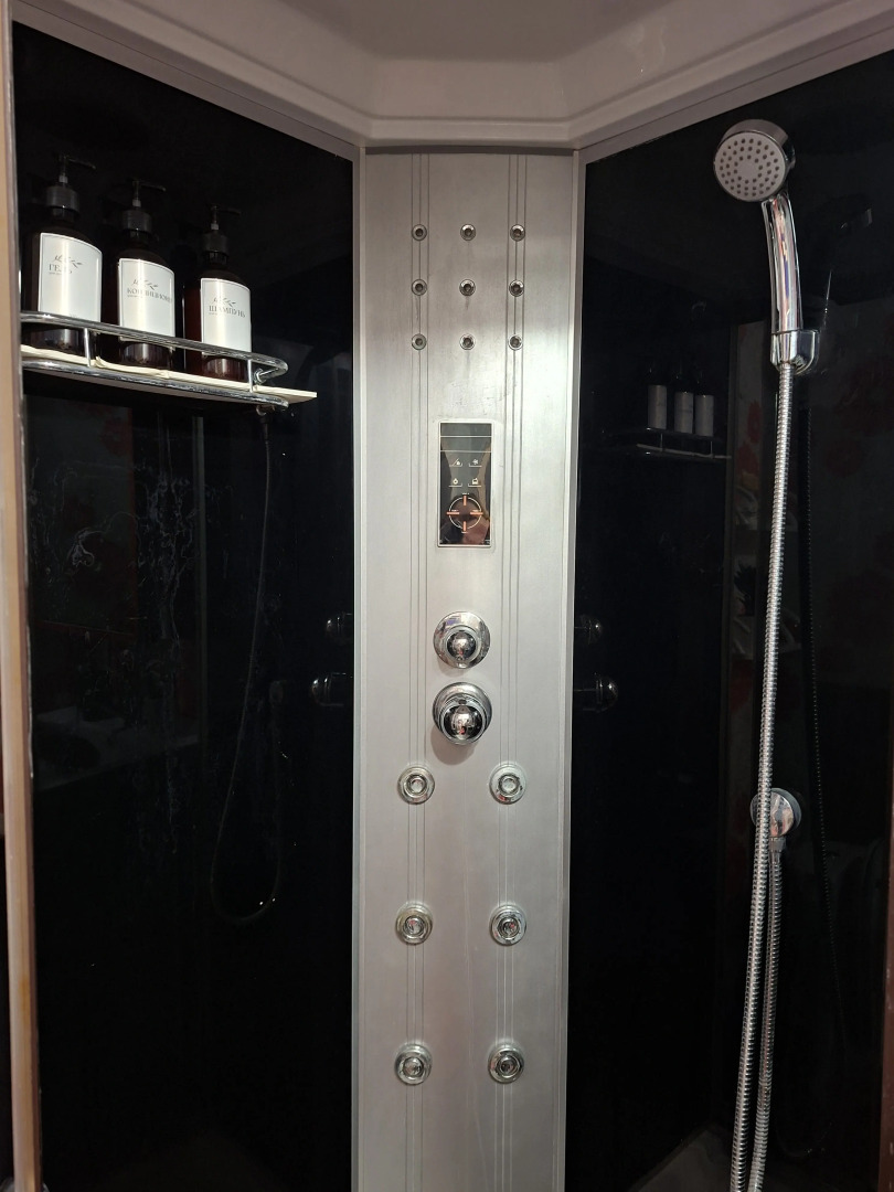 Апартаменты Уютная 2-х уровневая студия в 15 минутах от аэропорта Красноярск