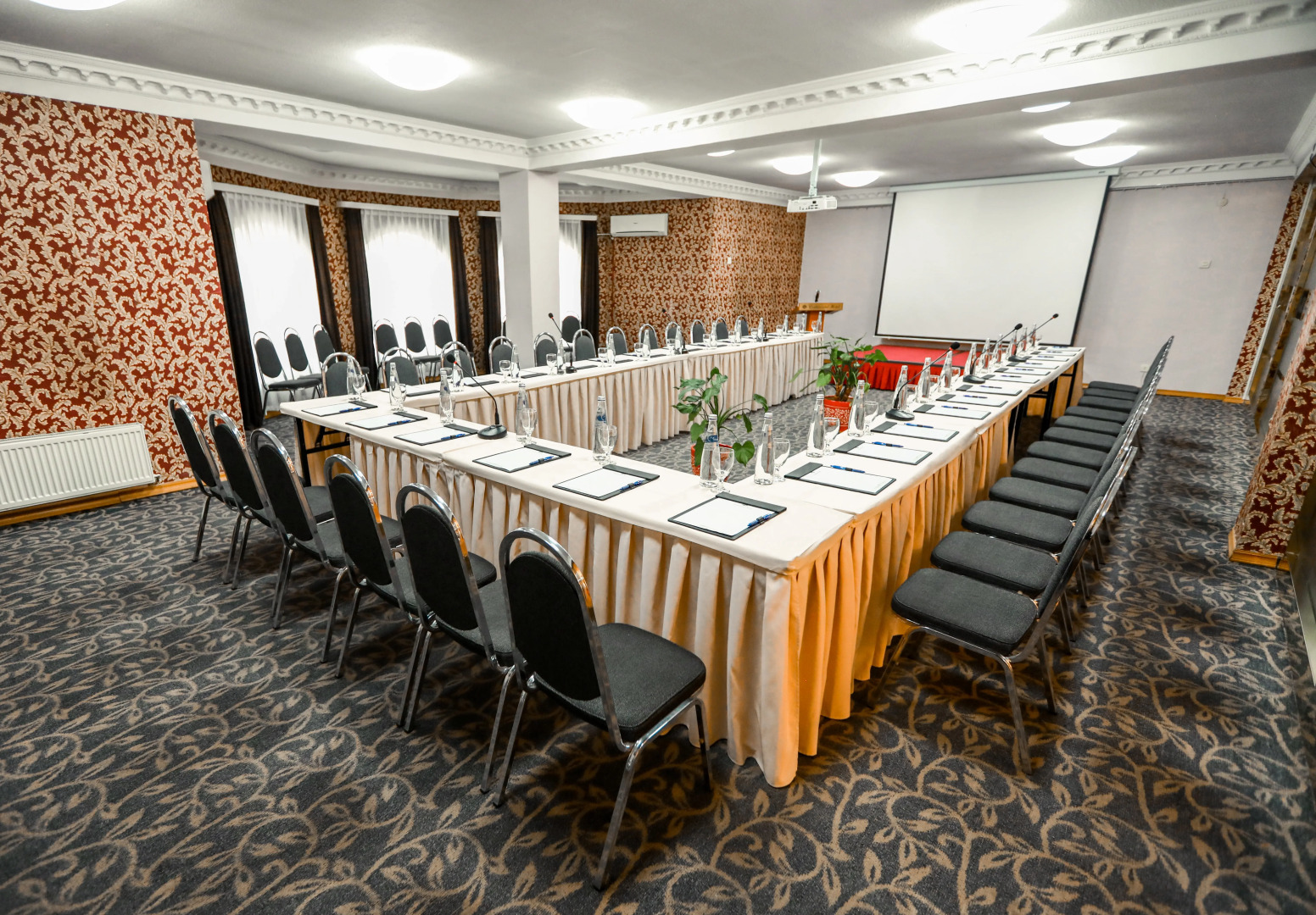 Отель Континентал