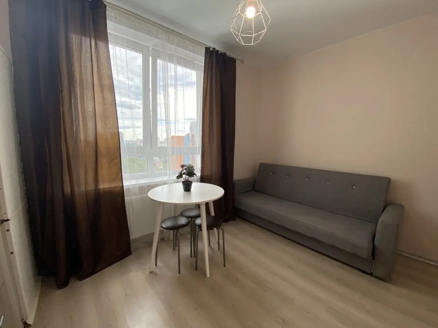 Апартаменты на улице Луньевская 4