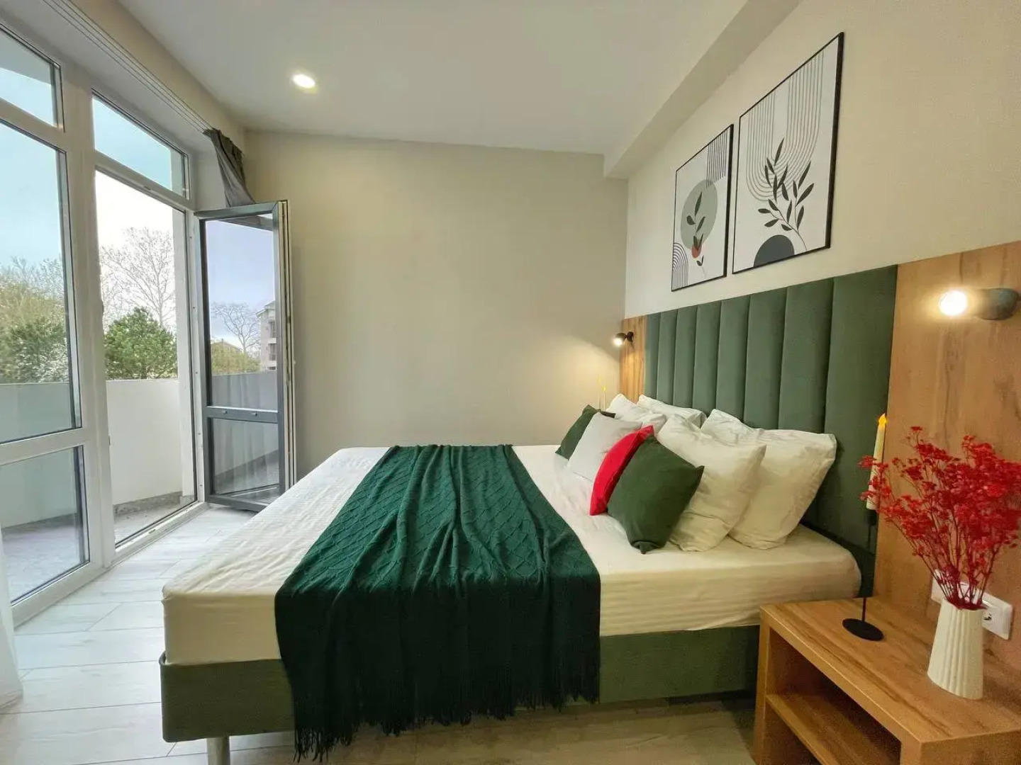 Апартаменты с Балконом 3 Минуты до Моря