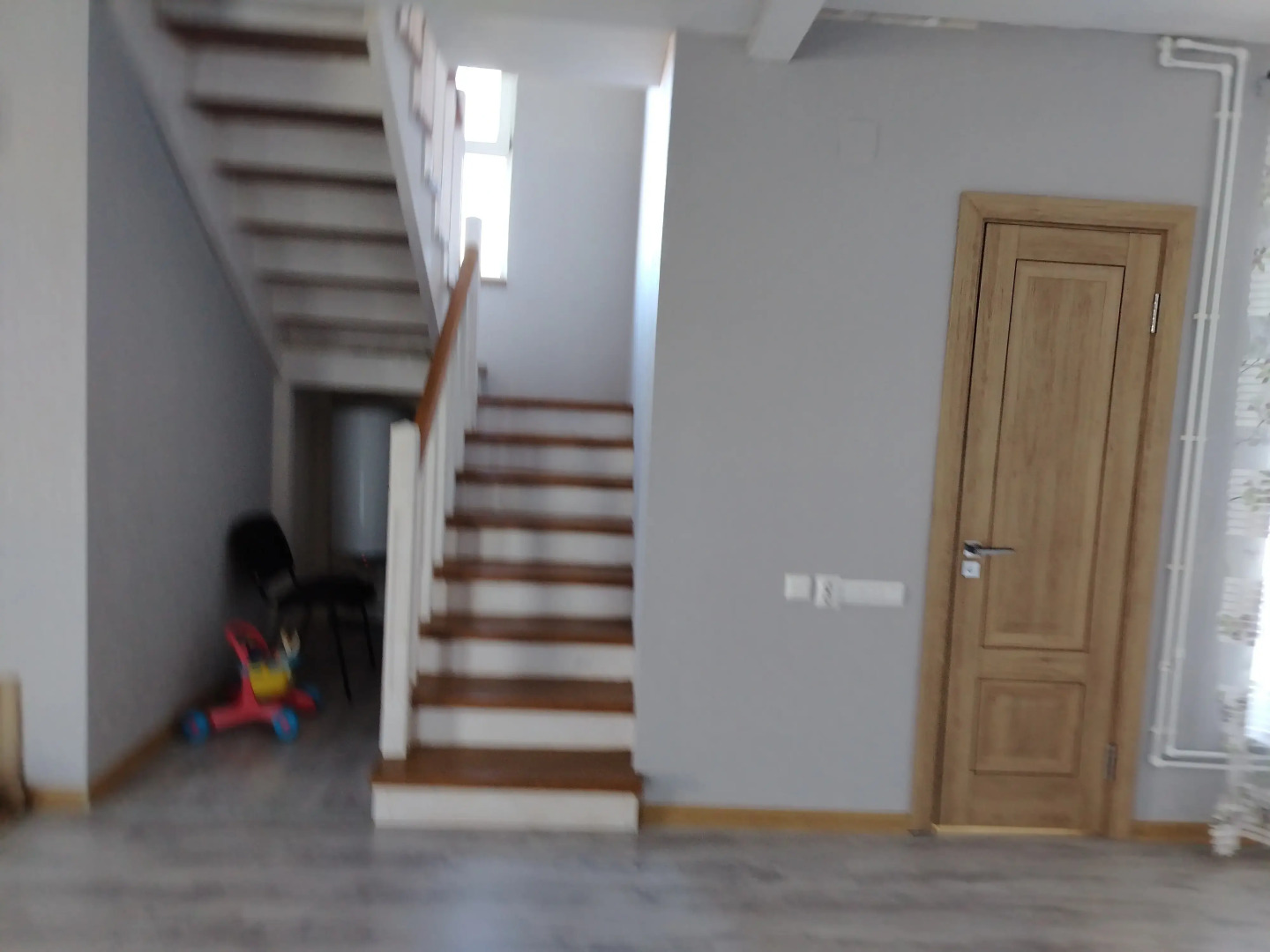 Частный дом Новый большой недалеко от города