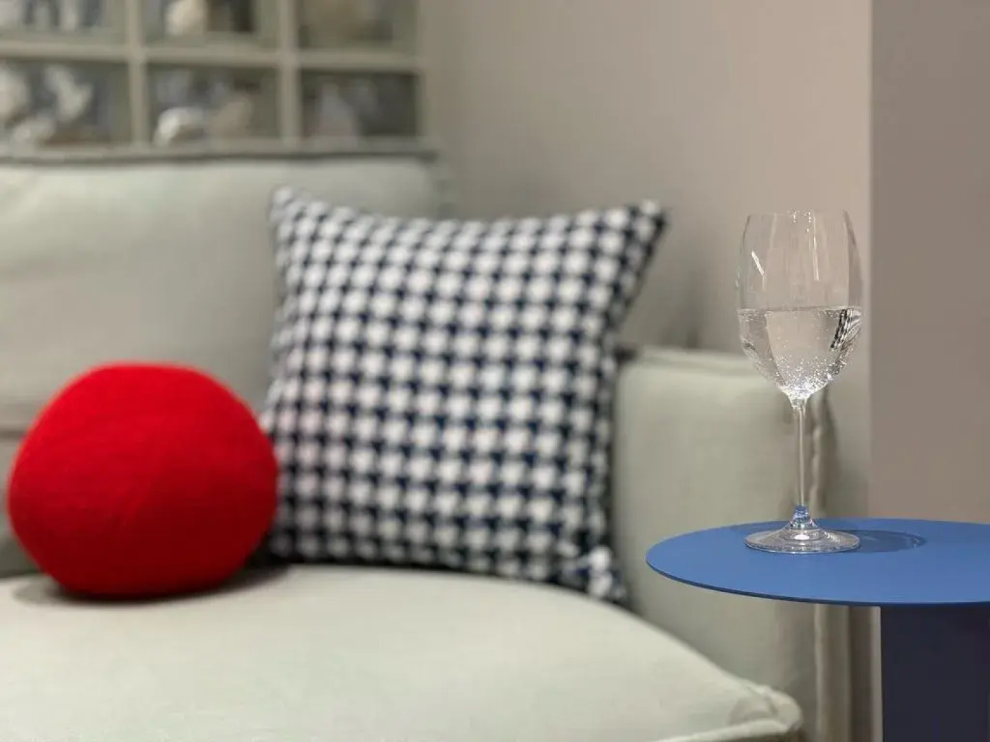 Квартира Уютная студия с дизайнерским ремонтом