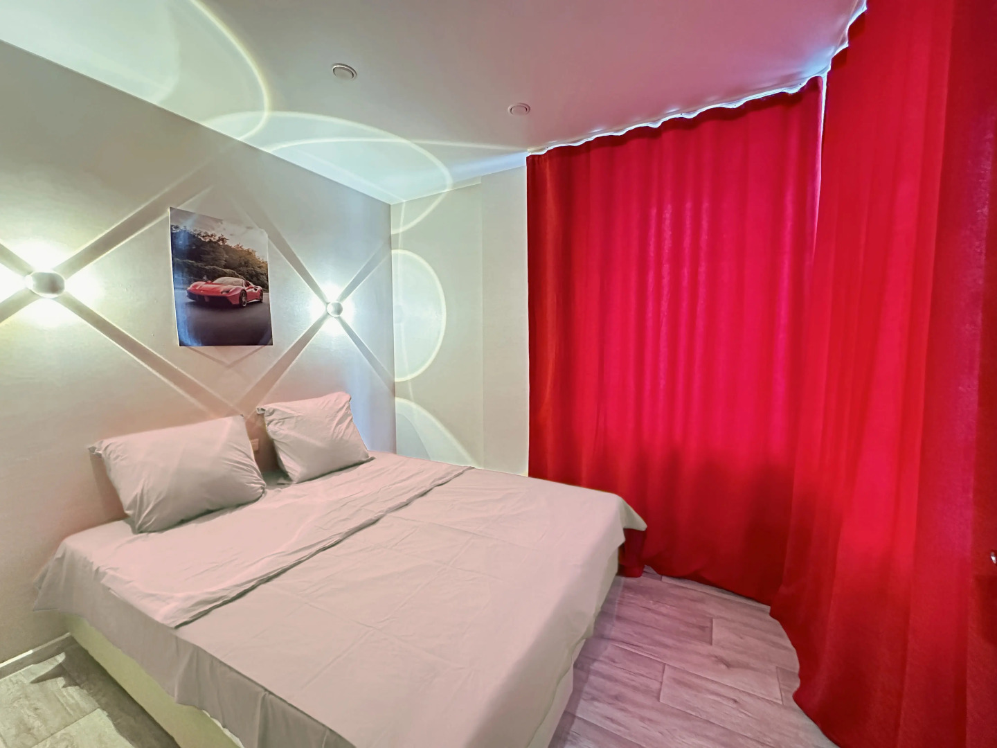 Апартаменты Форд против Феррари